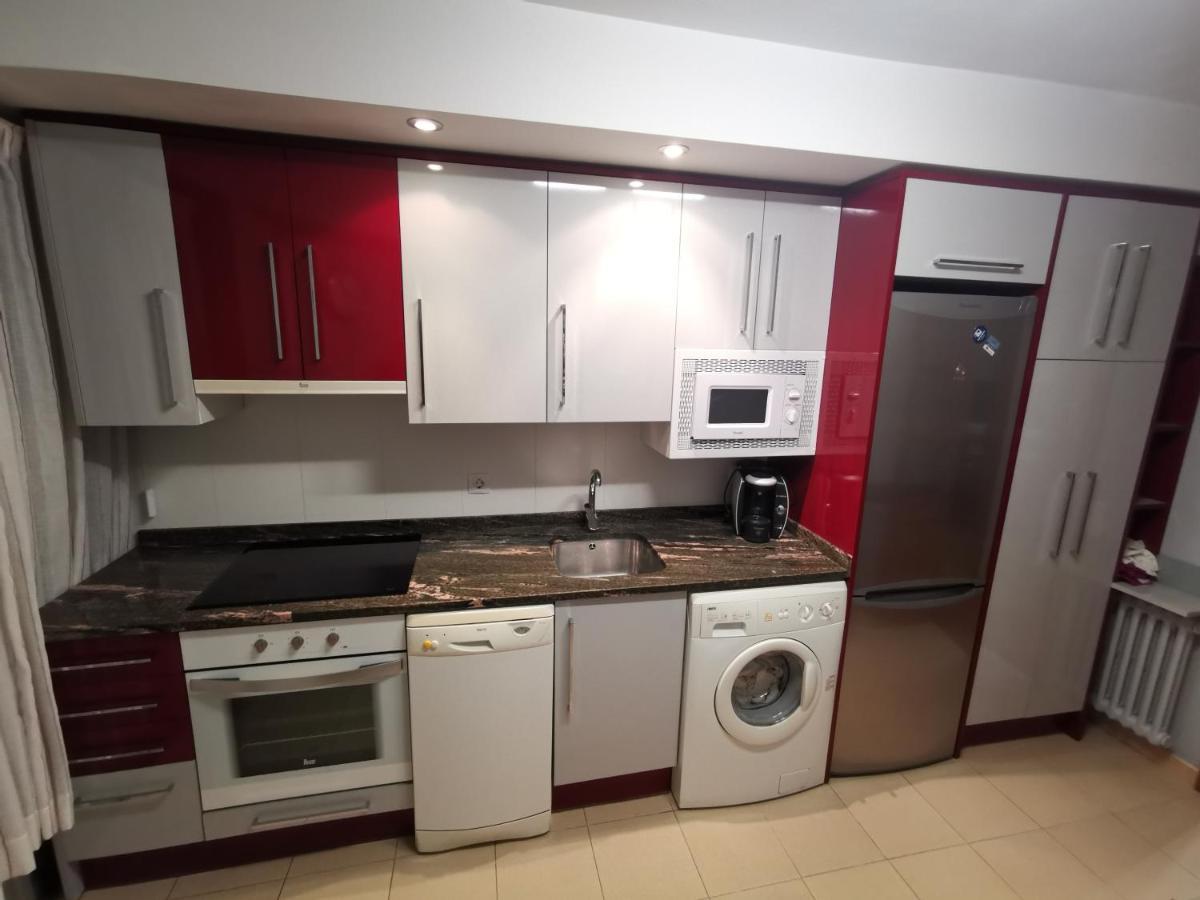 Comoda Vivienda En Huesca Luaran gambar