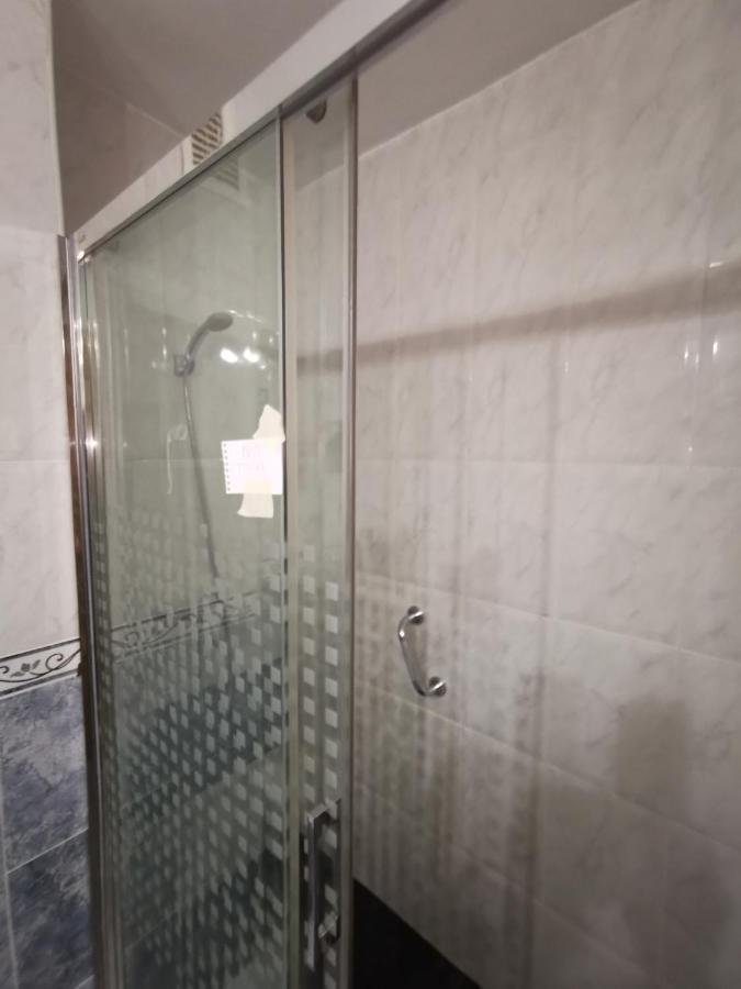 Comoda Vivienda En Huesca Luaran gambar